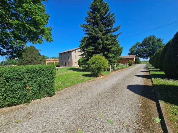 casa indipendente in vendita a Correggio