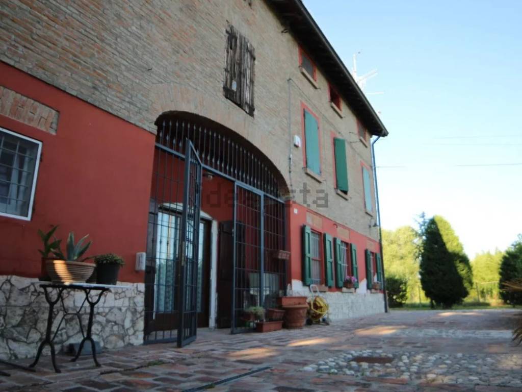 casa indipendente in vendita a Correggio