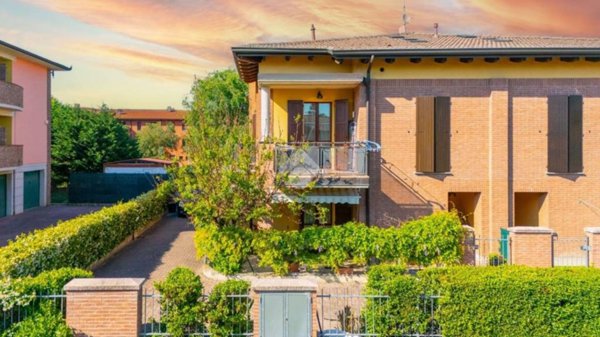 casa indipendente in vendita a Correggio