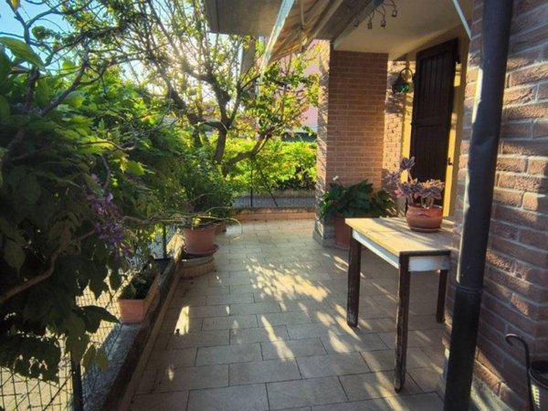 casa indipendente in vendita a Correggio