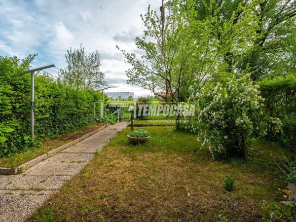 casa indipendente in vendita a Correggio