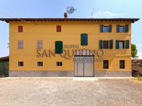 casa indipendente in vendita a Correggio