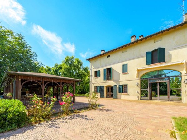 casa indipendente in vendita a Correggio