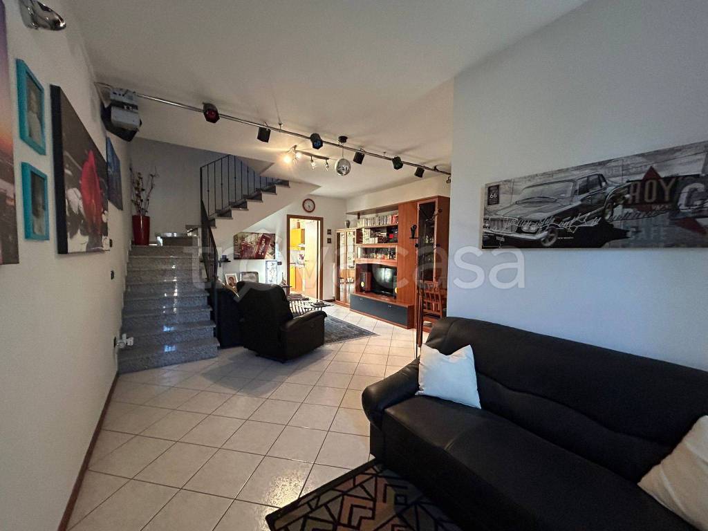 casa indipendente in vendita a Correggio