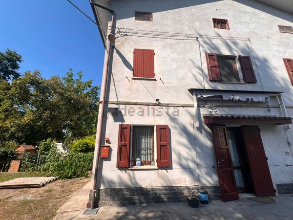 casa indipendente in vendita a Correggio in zona Budrio