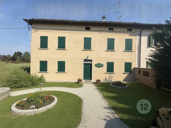 casale in vendita a Correggio
