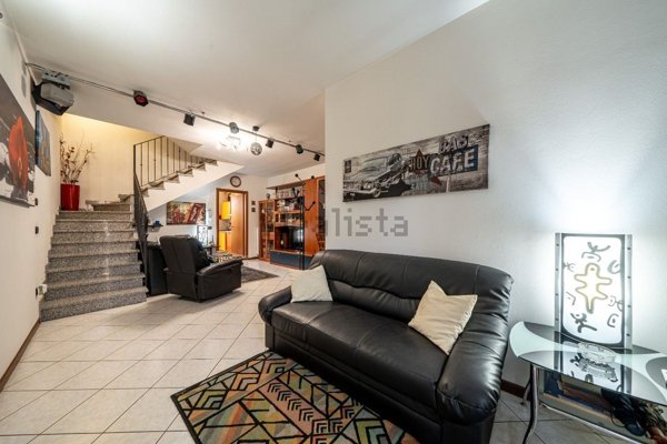 casa indipendente in vendita a Correggio in zona San Martino