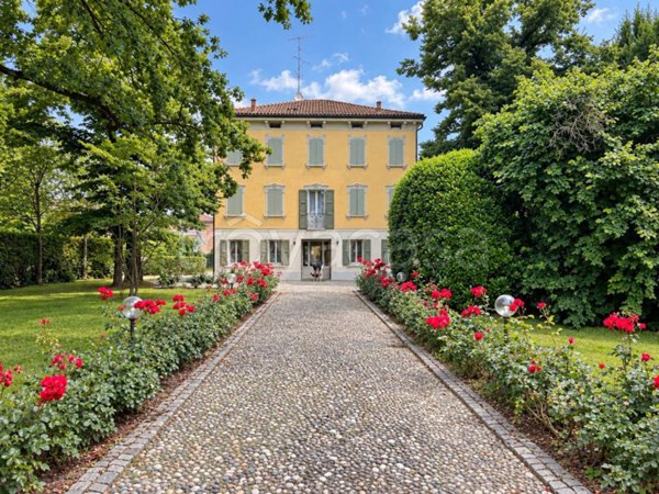 casa indipendente in vendita a Correggio