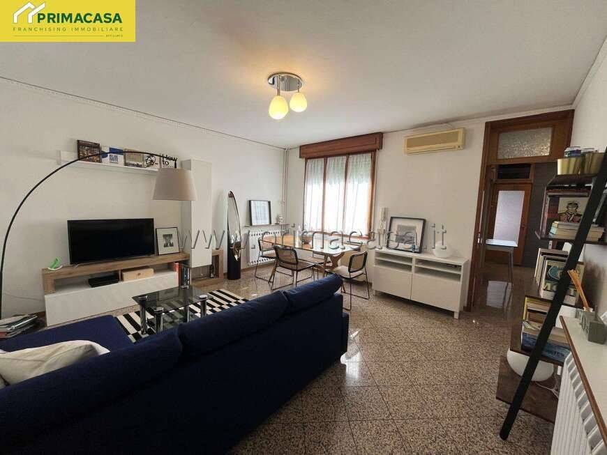 casa indipendente in vendita a Fabbrico