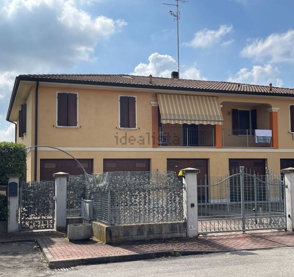 quadrivano in vendita a Fabbrico
