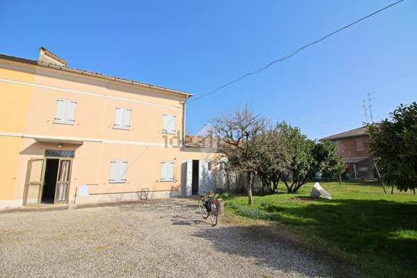casa indipendente in vendita a Fabbrico