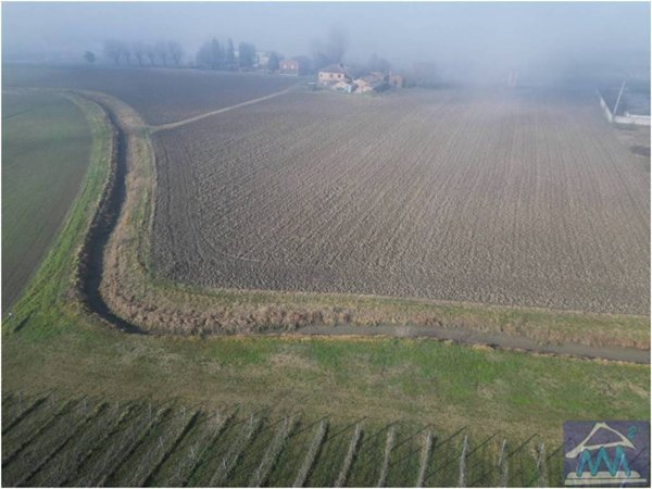 terreno agricolo in vendita a Fabbrico