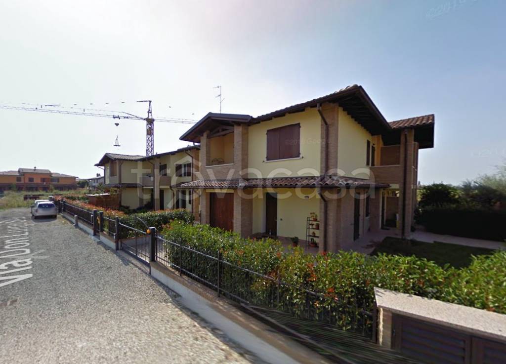 casa indipendente in vendita a Fabbrico