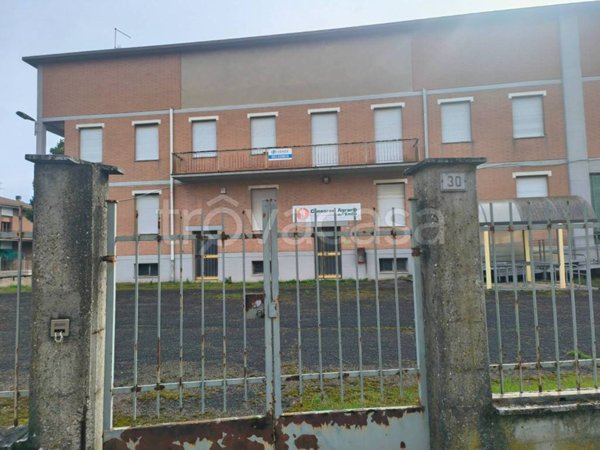 locale commerciale in vendita a Fabbrico