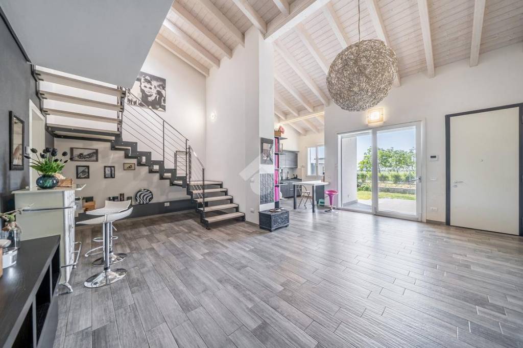 casa indipendente in vendita a Fabbrico