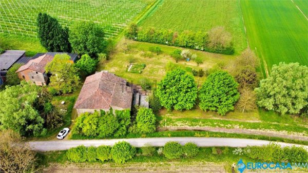 casa indipendente in vendita a Fabbrico