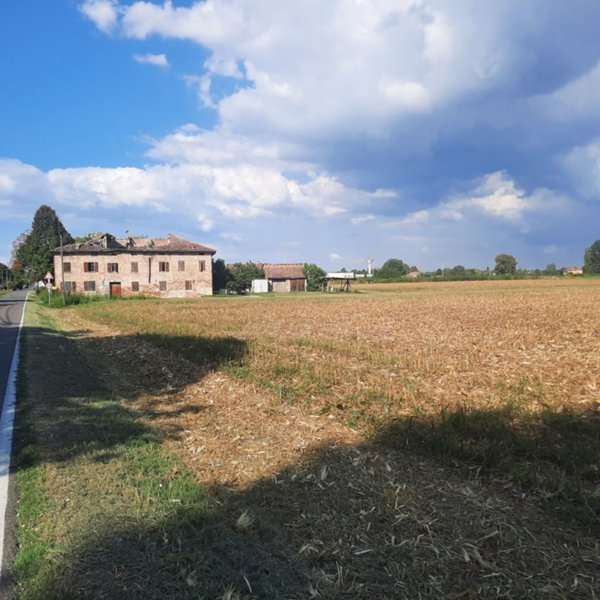 casa indipendente in vendita a Fabbrico