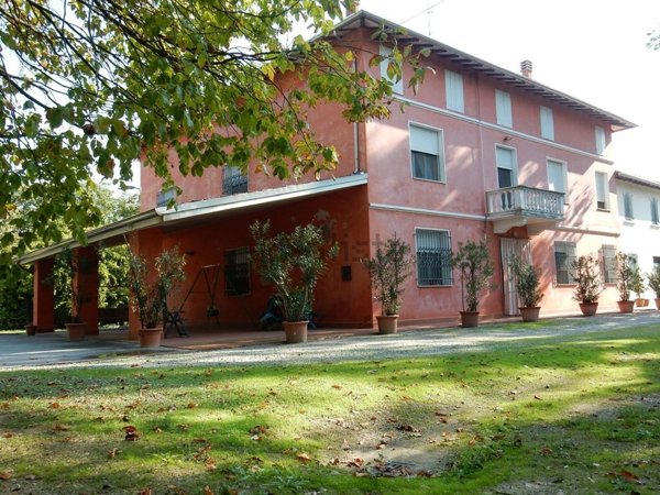casa indipendente in vendita a Fabbrico
