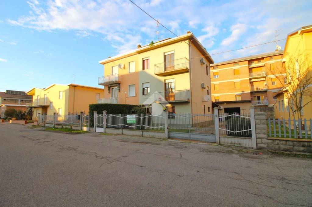 casa indipendente in vendita a Fabbrico