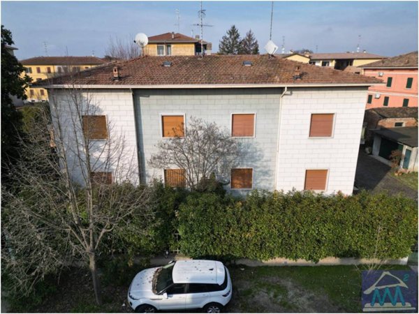 casa indipendente in vendita a Fabbrico
