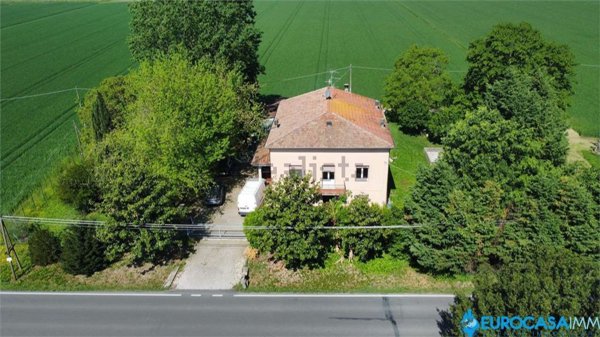 casa indipendente in vendita a Fabbrico