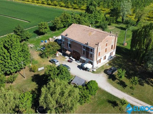 casa indipendente in vendita a Fabbrico