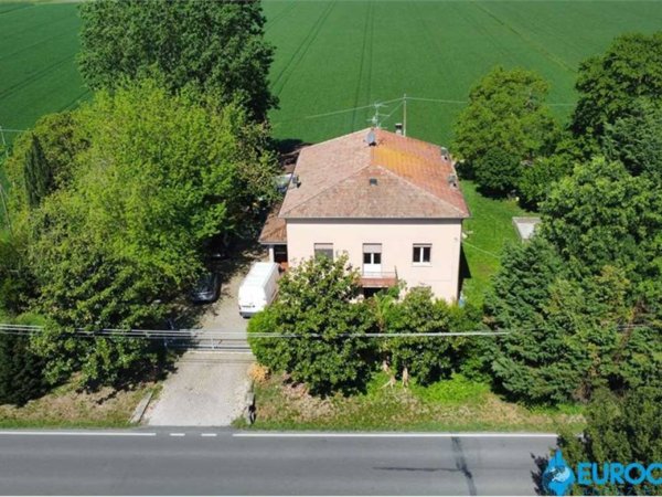 casa indipendente in vendita a Fabbrico