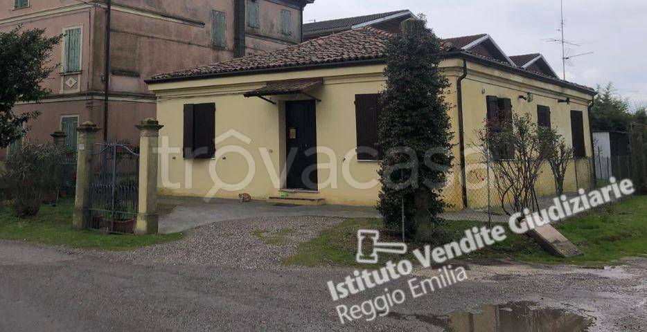 appartamento in vendita a Fabbrico in zona Rifugio