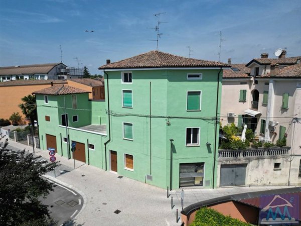 appartamento in vendita a Fabbrico in zona Ponte Bisciolino