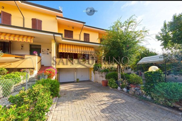 casa indipendente in vendita a Fabbrico in zona Ponte Bisciolino