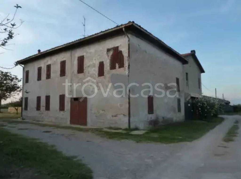 casa indipendente in vendita a Gattatico