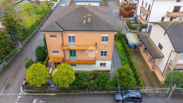 casa indipendente in vendita a Gattatico in zona Taneto