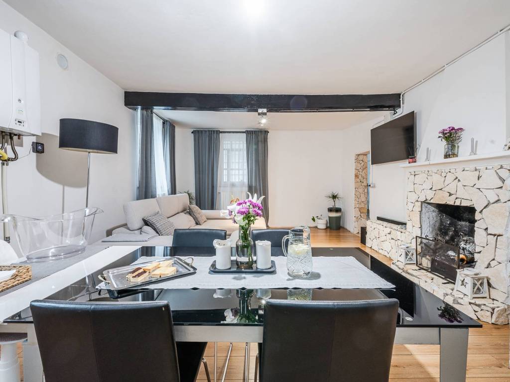 casa indipendente in vendita a Gattatico in zona Taneto