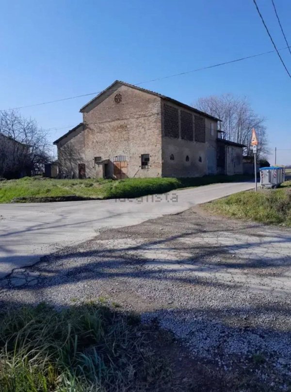 casale in vendita a Gattatico in zona Nocetolo