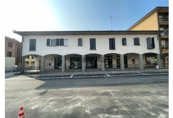 locale di sgombero in vendita a Gattatico