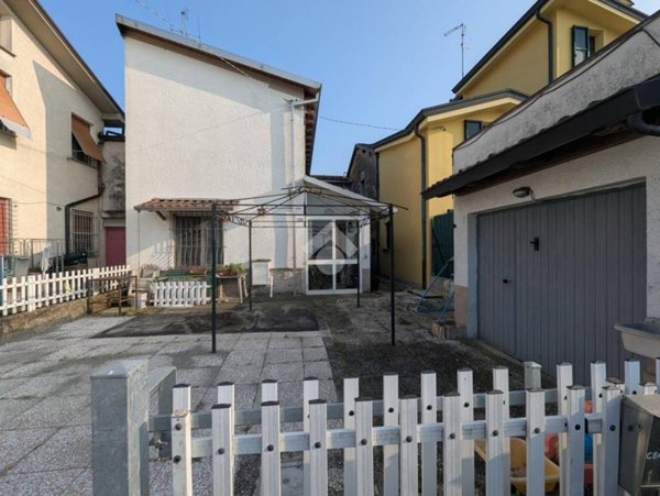 casa indipendente in vendita a Gattatico in zona Praticello
