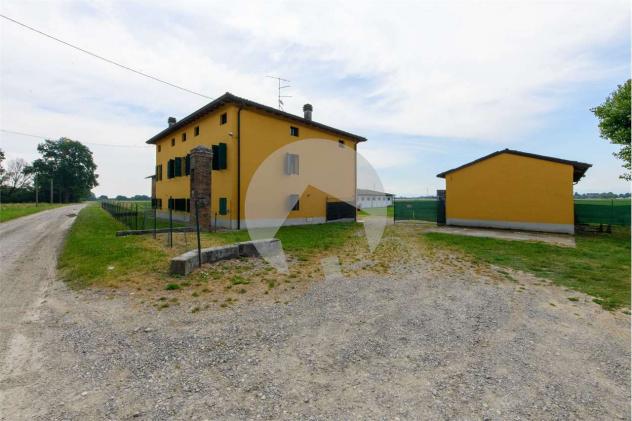 casa indipendente in vendita a Gattatico