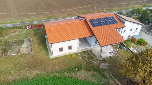 casa indipendente in vendita a Gattatico in zona Nocetolo