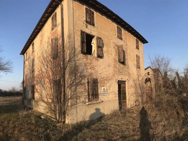 casa indipendente in vendita a Gattatico in zona Taneto