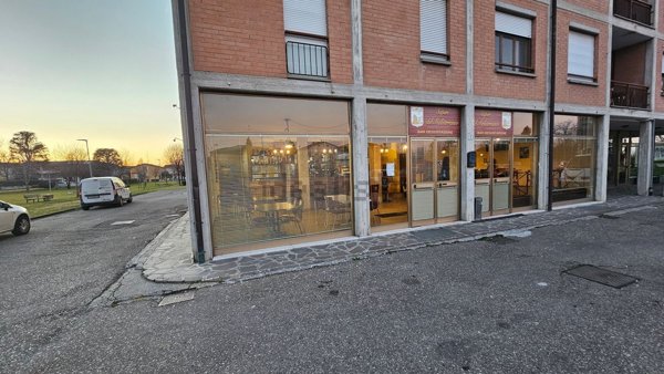 locale commerciale in vendita a Gattatico