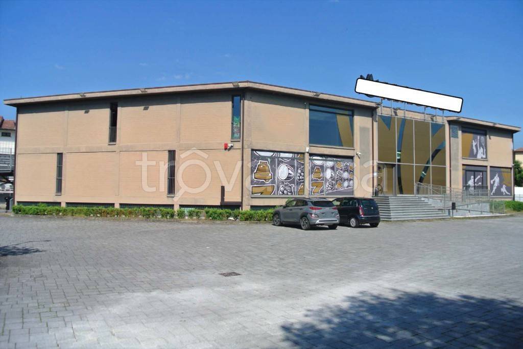 locale commerciale in vendita a Gattatico