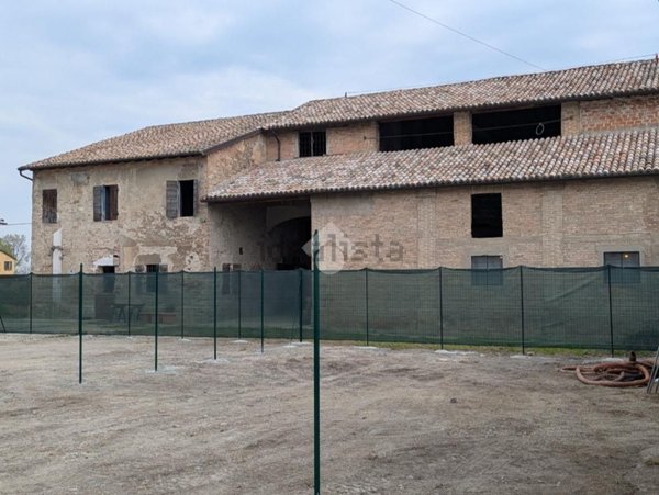 casa indipendente in vendita a Gattatico