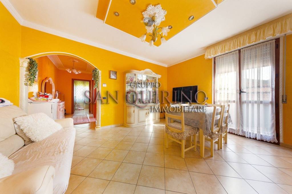 appartamento in vendita a Gualtieri in zona Santa Vittoria