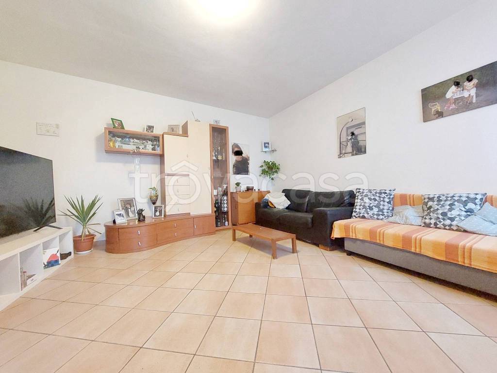 casa indipendente in vendita a Gualtieri