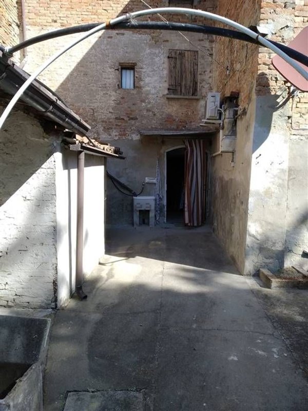 casa indipendente in vendita a Gualtieri