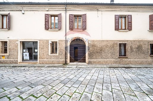 casa indipendente in vendita a Gualtieri