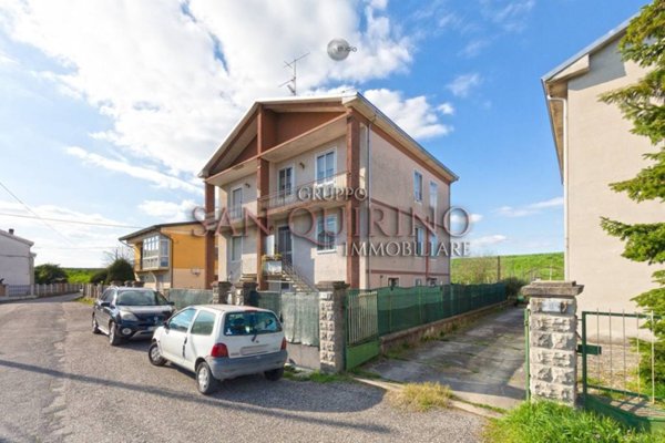 casa indipendente in vendita a Gualtieri