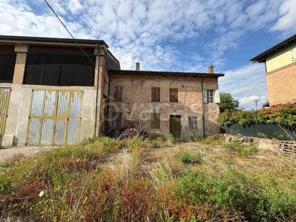 casa indipendente in vendita a Gualtieri