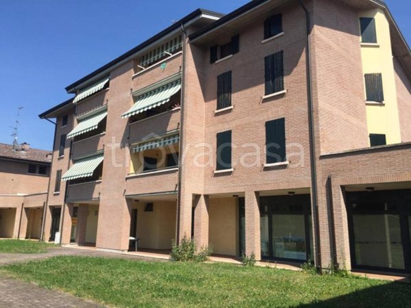 appartamento in vendita a Gualtieri in zona Santa Vittoria