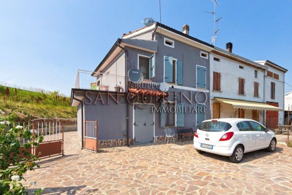 casa indipendente in vendita a Gualtieri